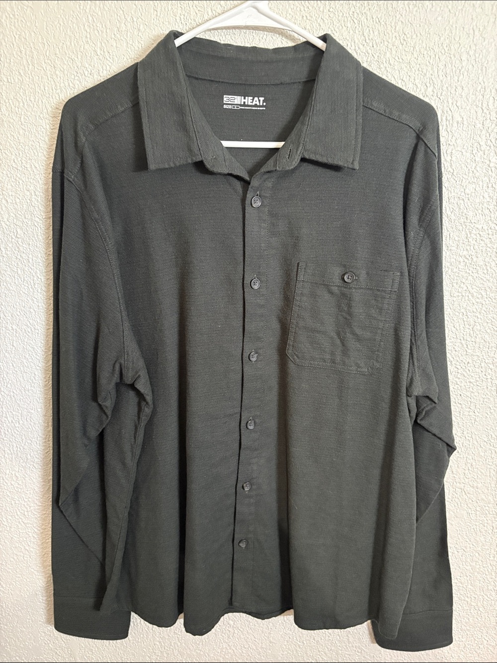 32 Degrees Olive Green Long-Sleeve Button-Down Shirt - Never Worn